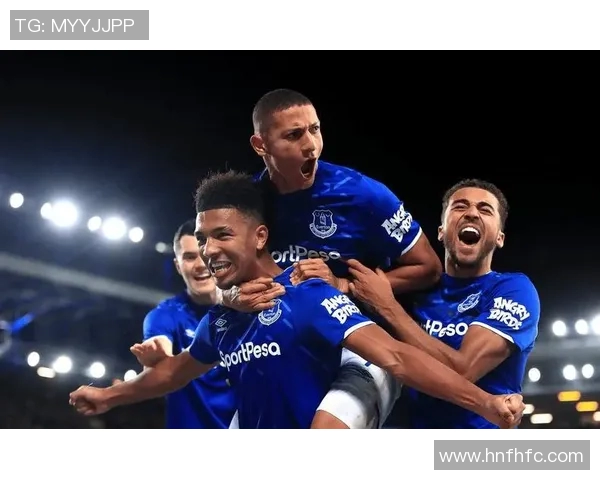 英超激战莱斯特城主场迎战伯恩利争夺宝贵三分之战