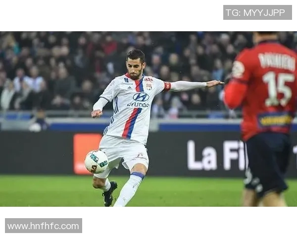 沙托鲁主场迎战索肖两队争夺关键三分的激烈对决