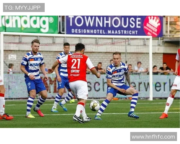 福图纳西与格拉夫的精彩对决揭示了足球战术的深度与魅力 福图纳西与格拉夫的精彩对决揭示了足球战术的深度与魅力