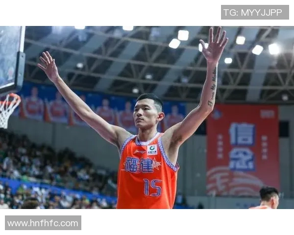 陈林坚：从青涩少年到篮球场上的璀璨明星之路与成长故事